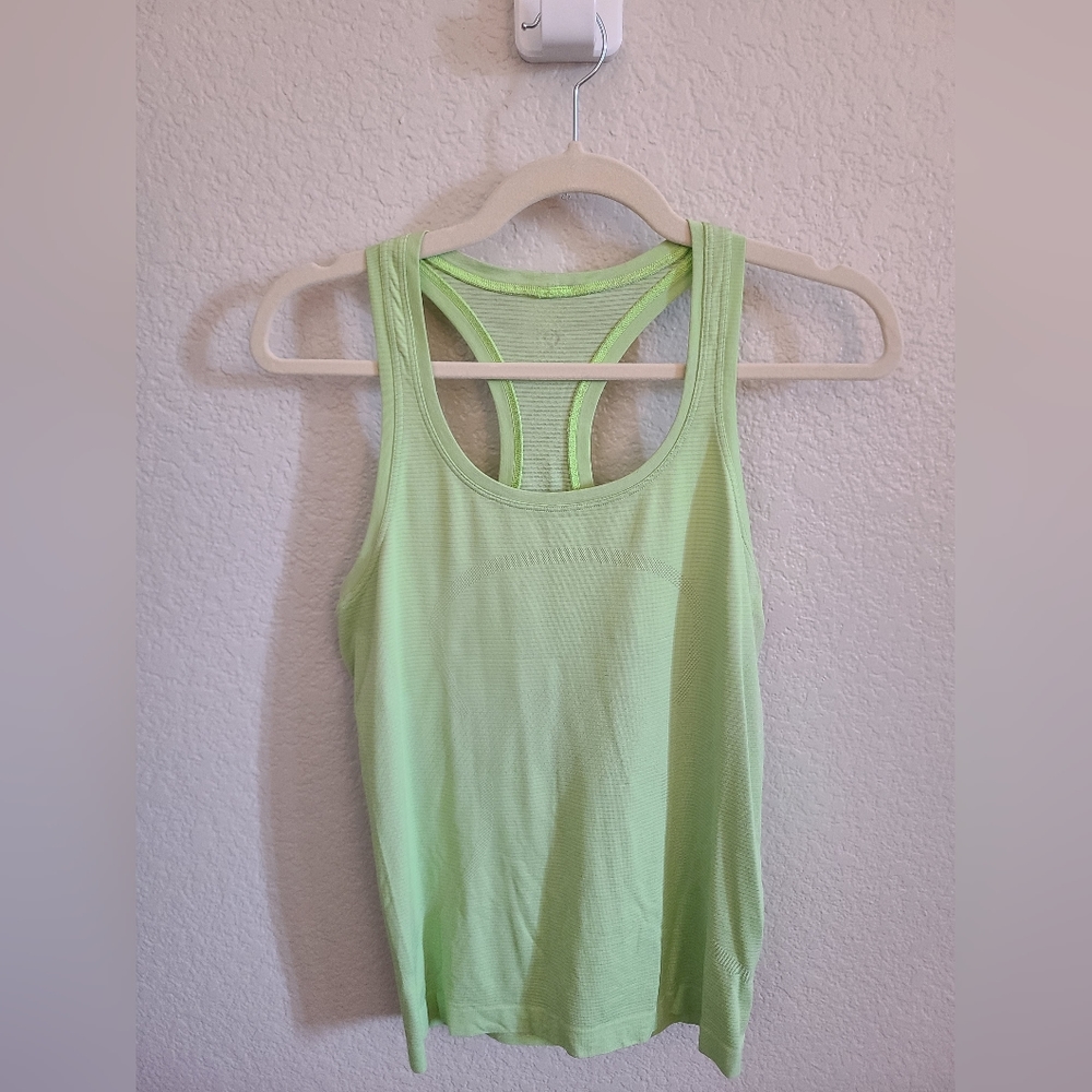 Lululemon Swiftly Tank Regular Length | Size 6 | Neo Mint